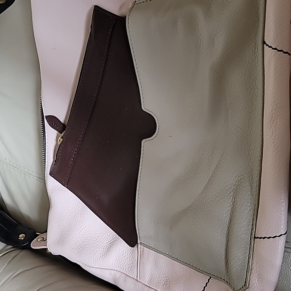 Handbag - Picture 2 of 6